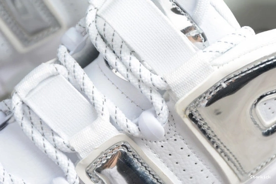 More 917593-100 Uptempo Chrome White Air (W) 0210